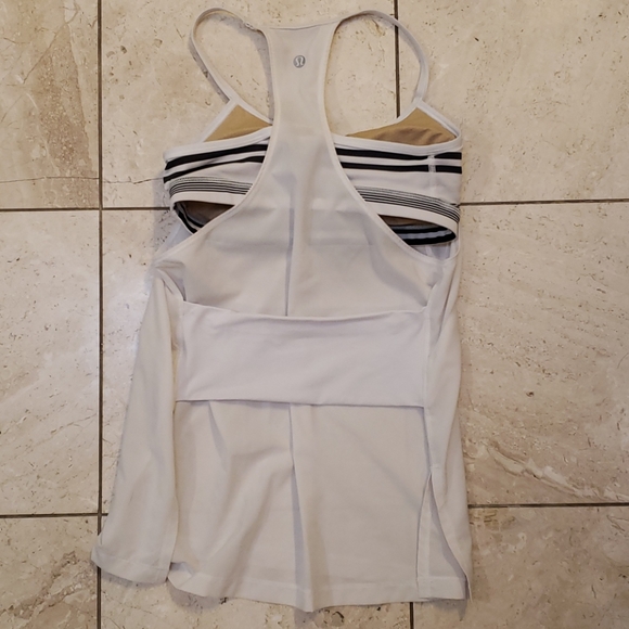 Lululemon white tank with gray stripes. Size 4 - Picture 3 of 3